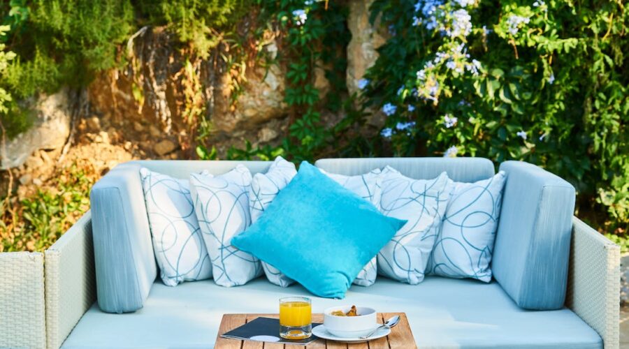 Dynamisez votre extérieur avec des coussins uniques